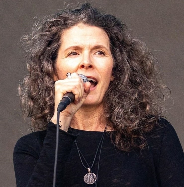 Edie Brickell