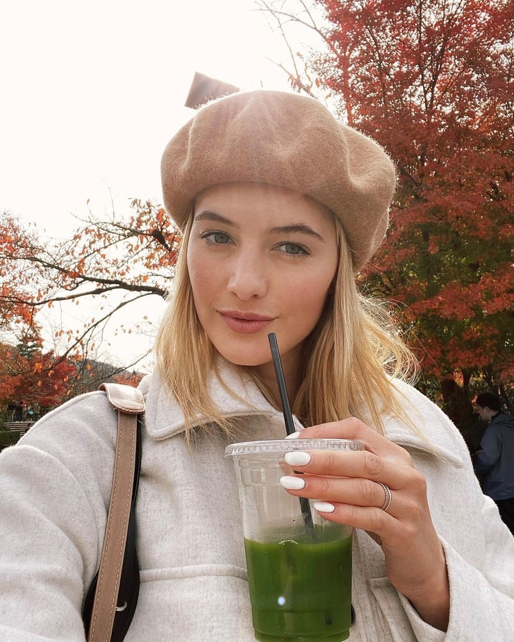 Sanne Vloet Sanne Vloet