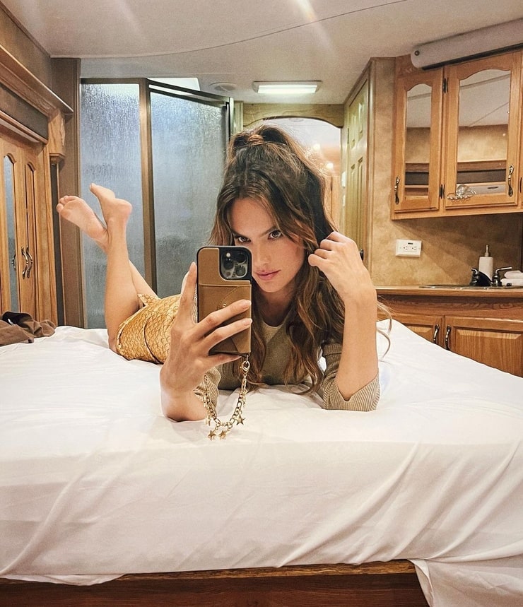 Alessandra Ambrosio Alessandra Ambrosio