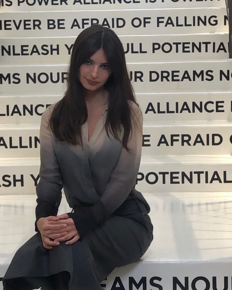 Emily Ratajkowski