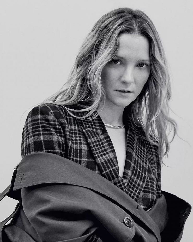 Morfydd Clark