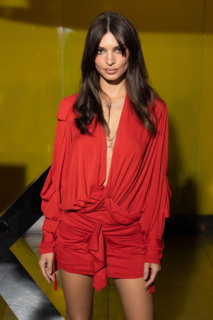 Emily Ratajkowski