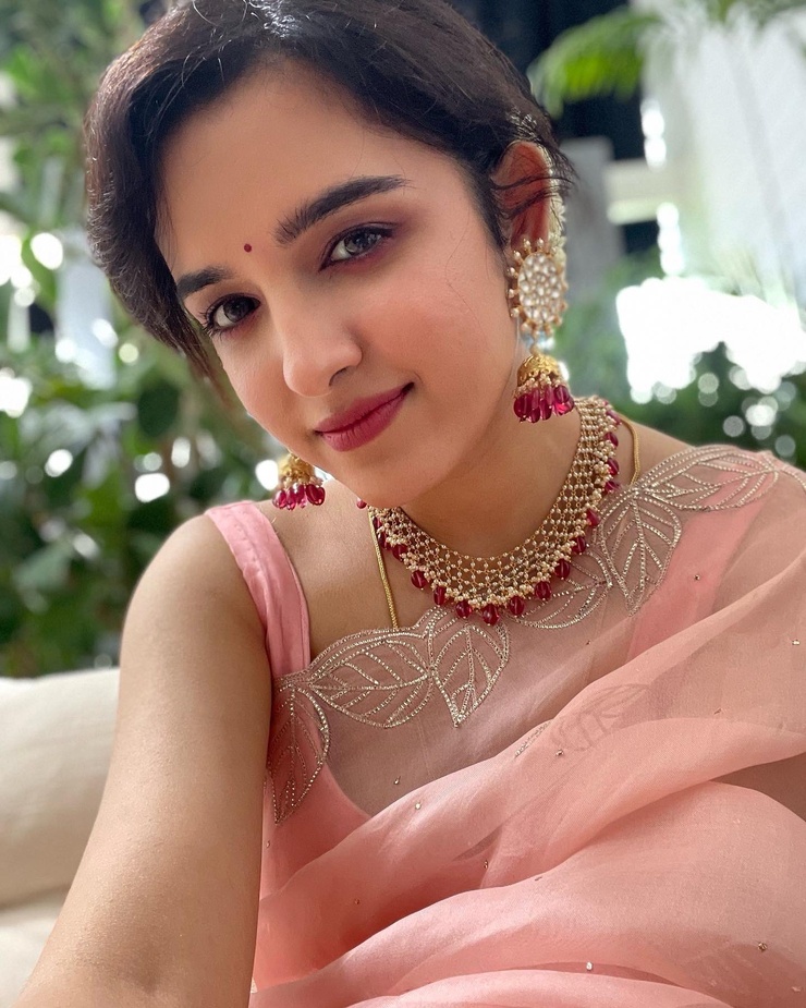 Shirley Setia