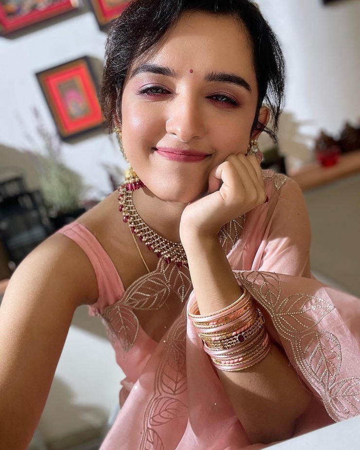 Shirley Setia