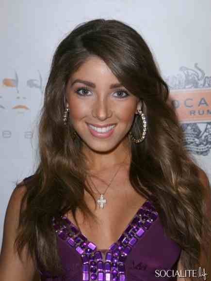 Melissa Molinaro (artist)