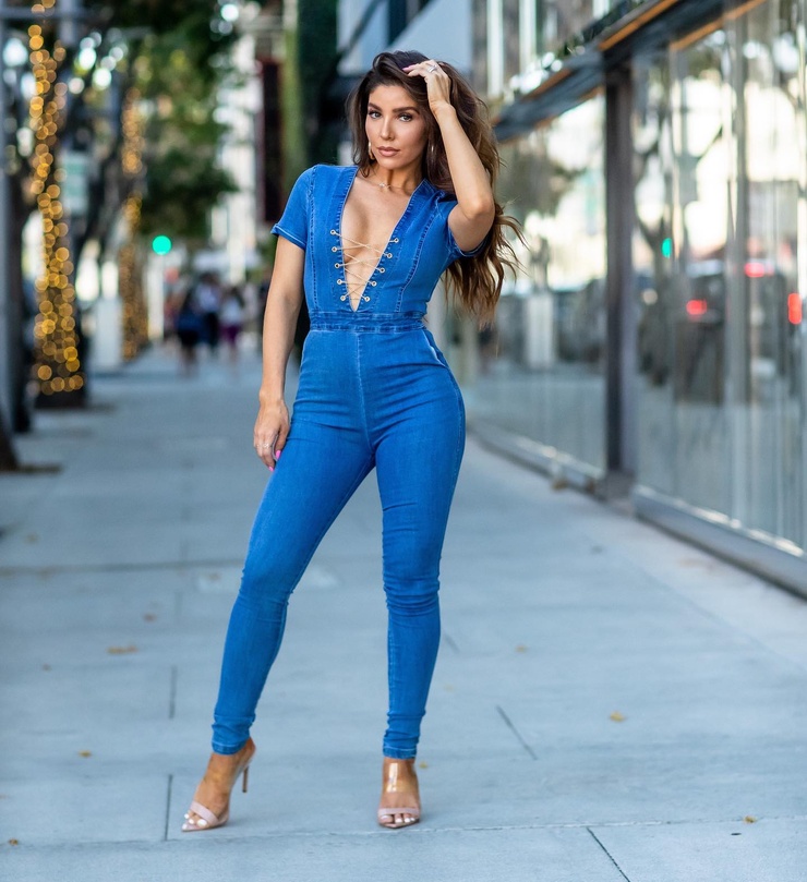 Melissa Molinaro (artist)