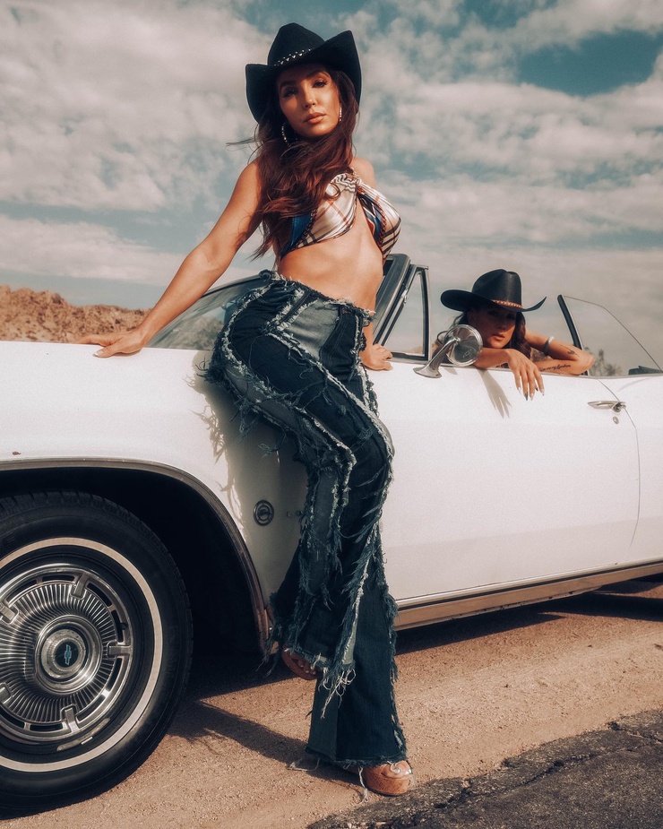 Melissa Molinaro (artist)