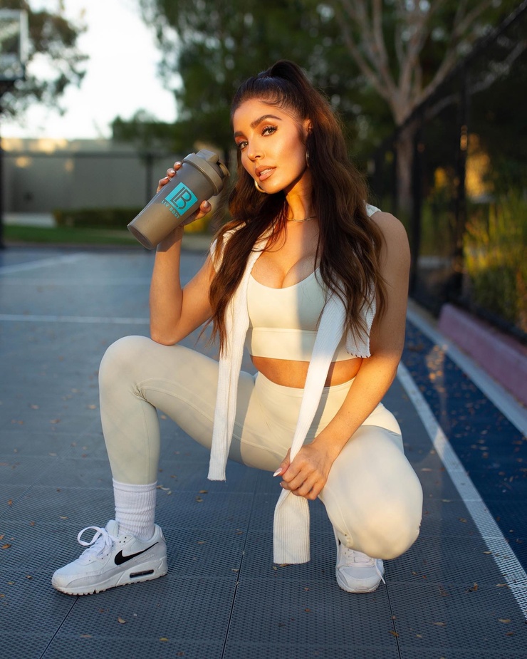 Melissa Molinaro (artist)