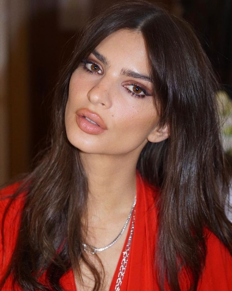 Emily Ratajkowski