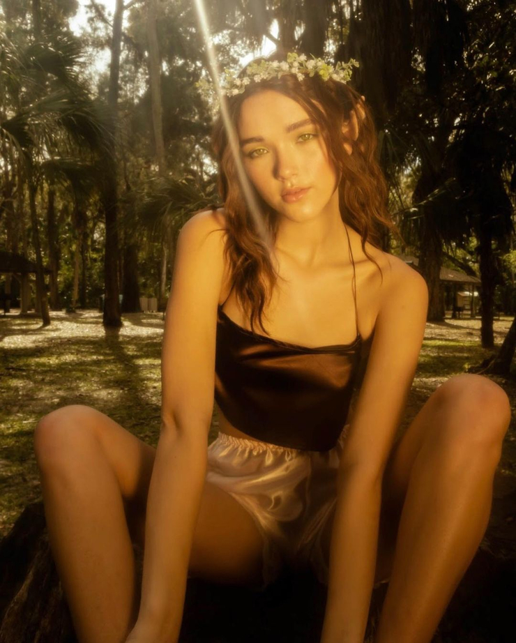 Bella Drew