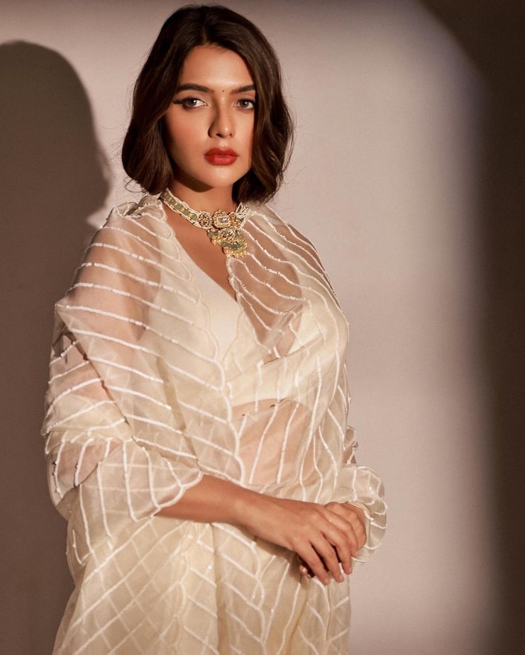 Ruhi Singh
