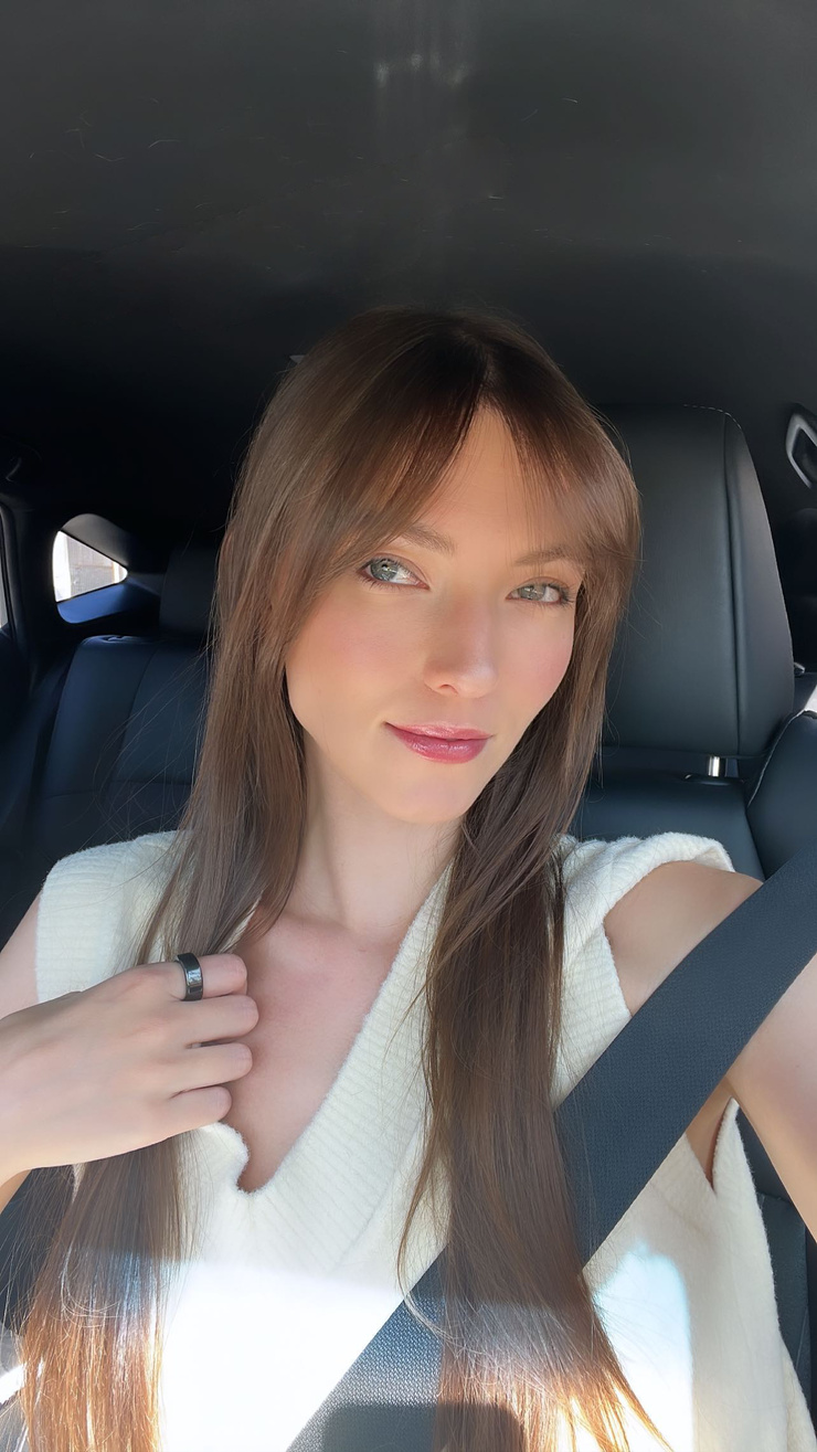 Savvy Taylor Savvy Taylor