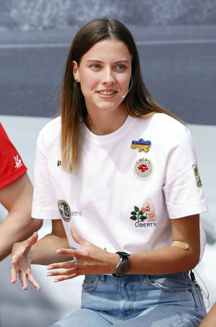 Yaroslava Mahuchikh Yaroslava Mahuchikh
