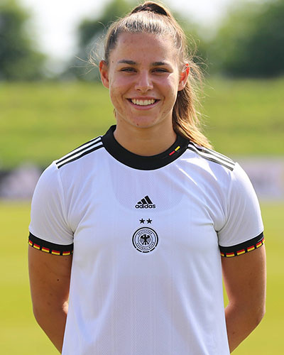 Lena Oberdorf