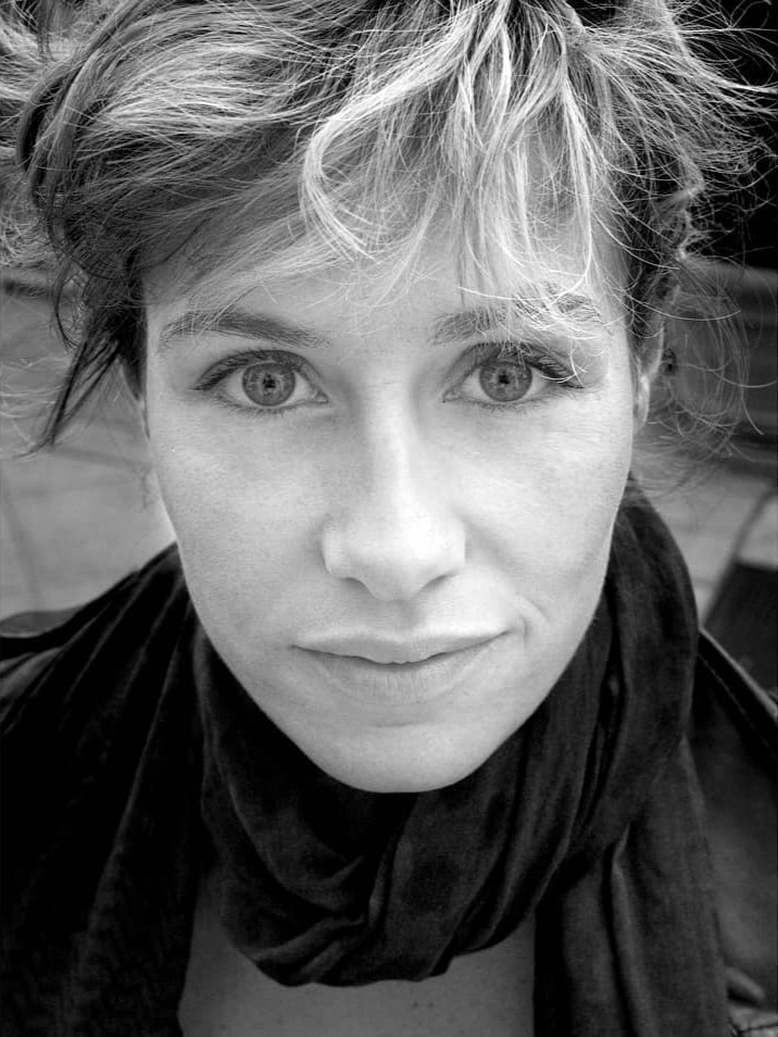 Cécile De France
