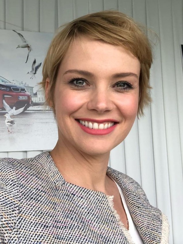 Andrea Osvárt Andrea Osvárt