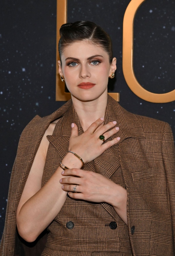 Alexandra Daddario Alexandra Daddario