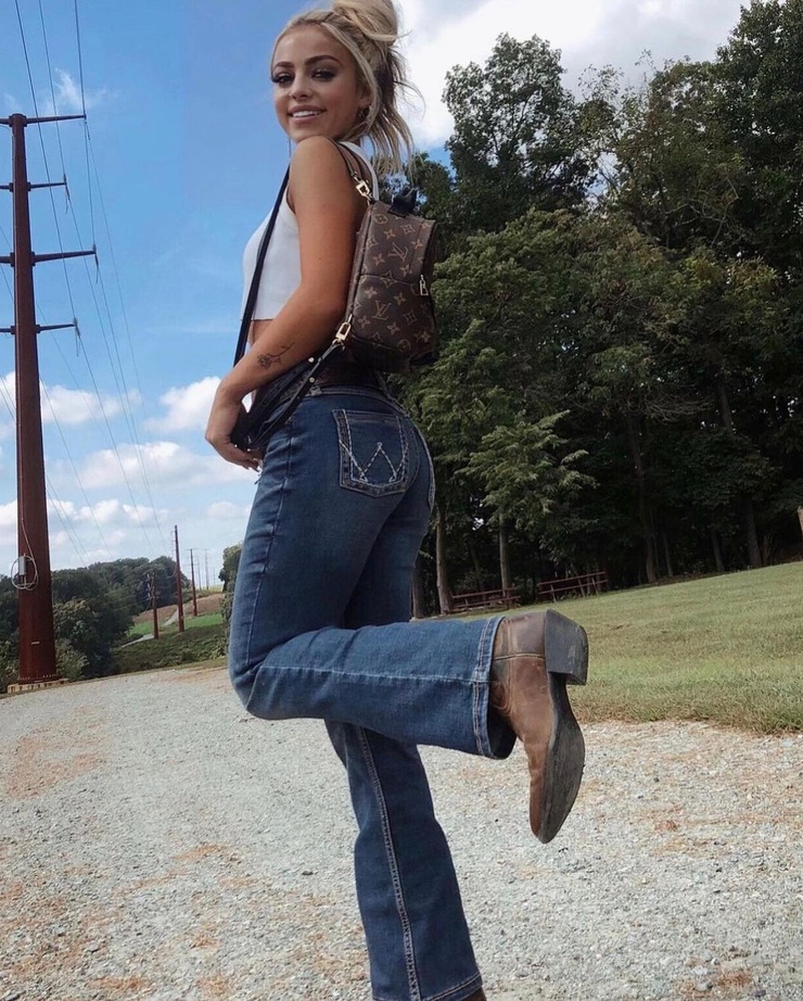 Picture of Morgan Moyer