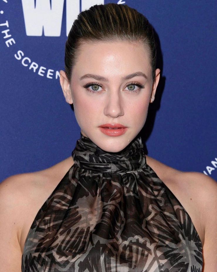 Lili Reinhart