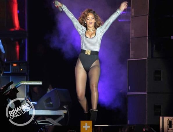 Rihanna Performing In Brazil