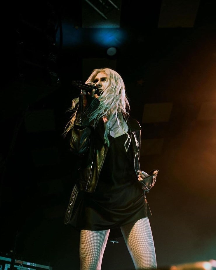 Taylor Momsen picture