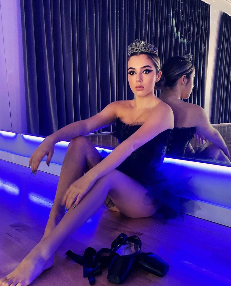 Alexa Nisenson