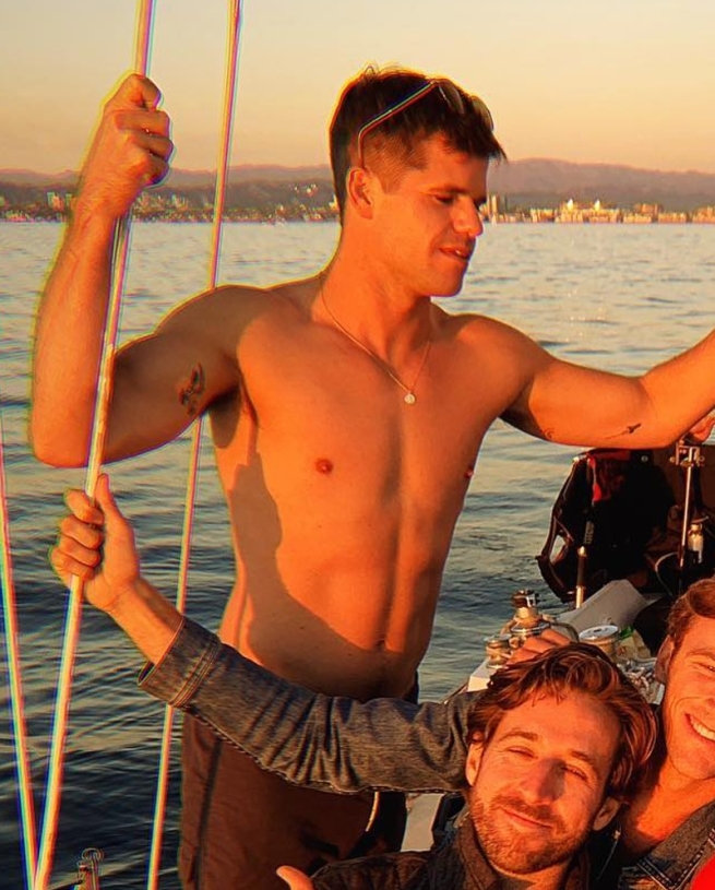 Charlie Carver