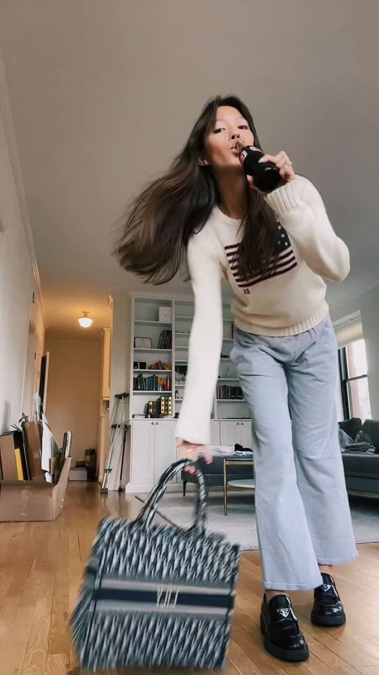 Lily Chee Lily Chee