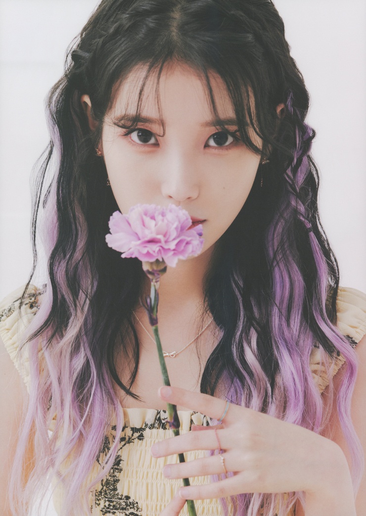 IU