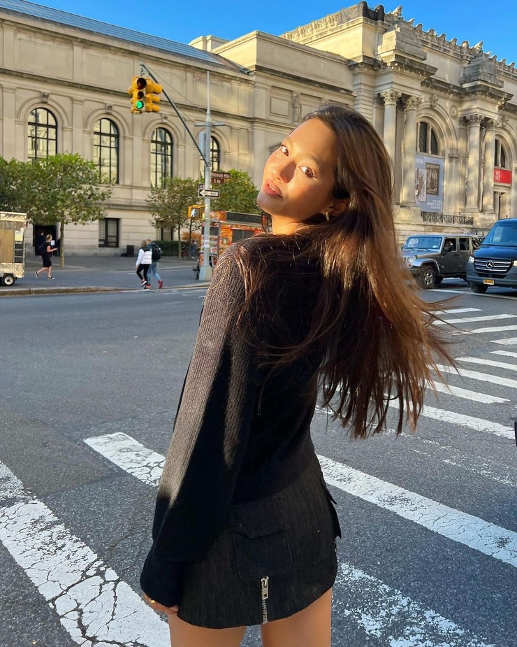Lily Chee