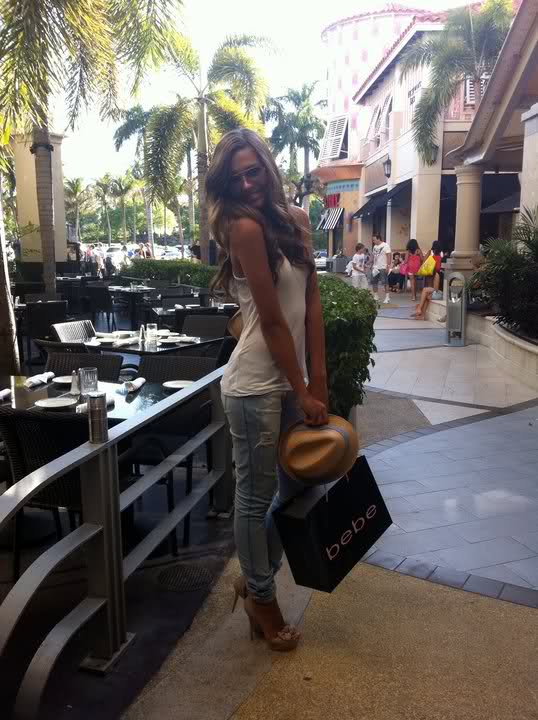 Sandra Kubicka Sandra Kubicka