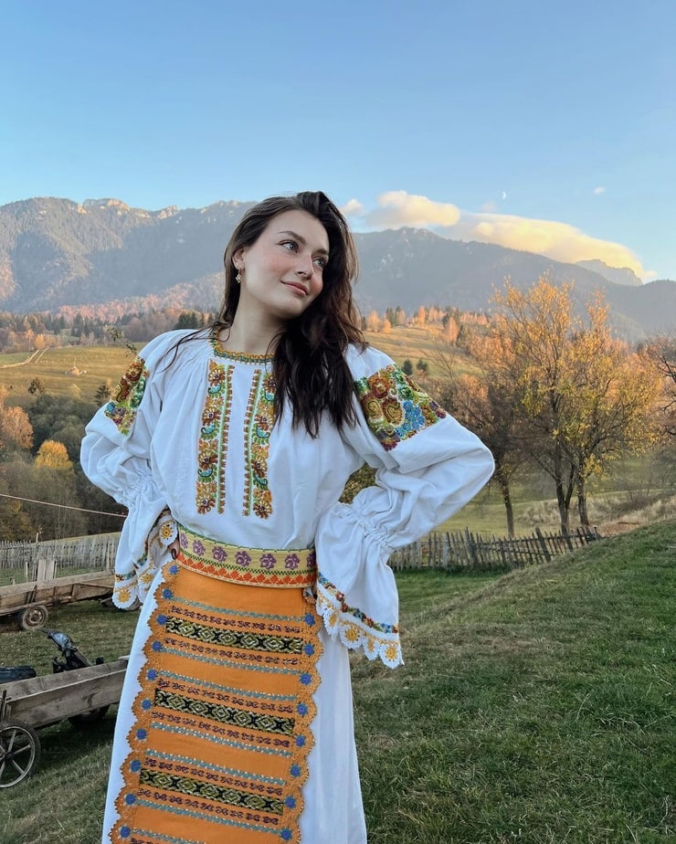 Jessica Clements Jessica Clements