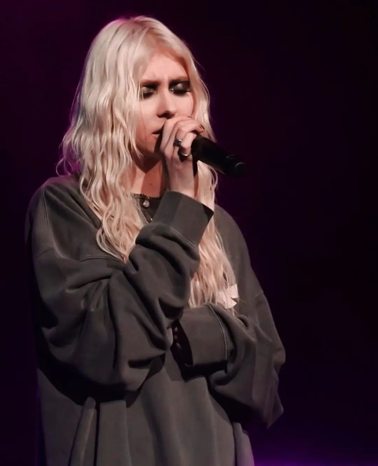 Taylor Momsen