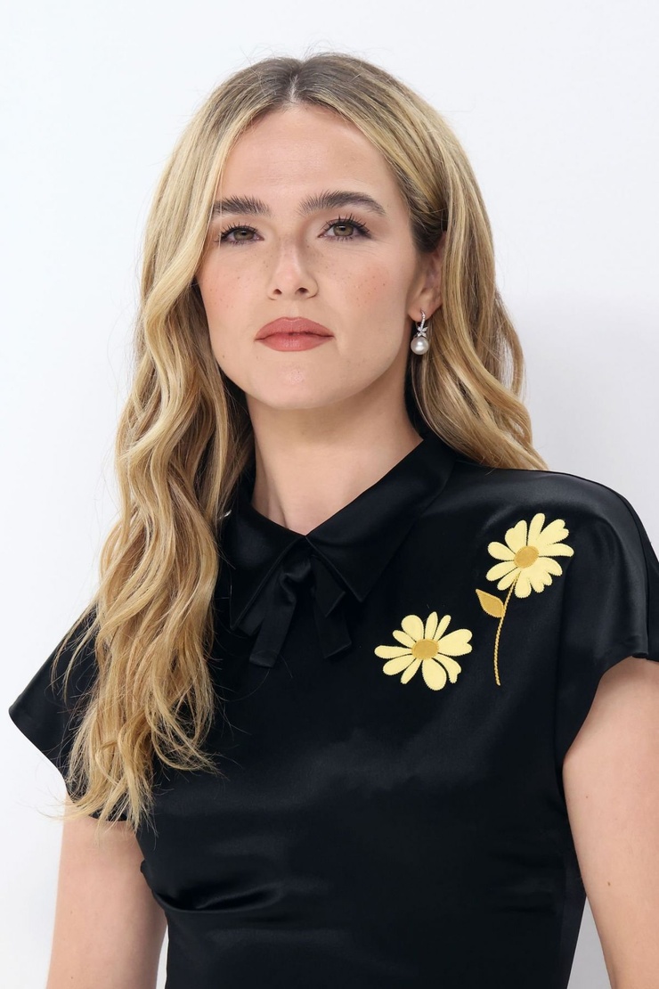 Zoey Deutch