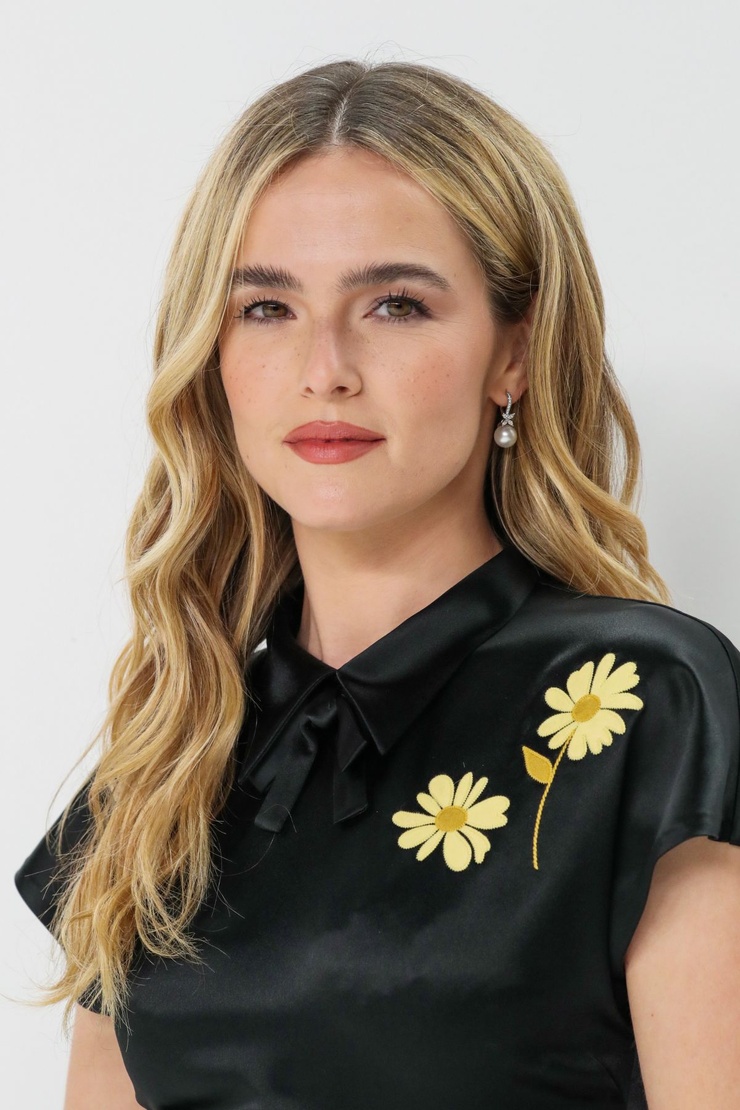 Zoey Deutch