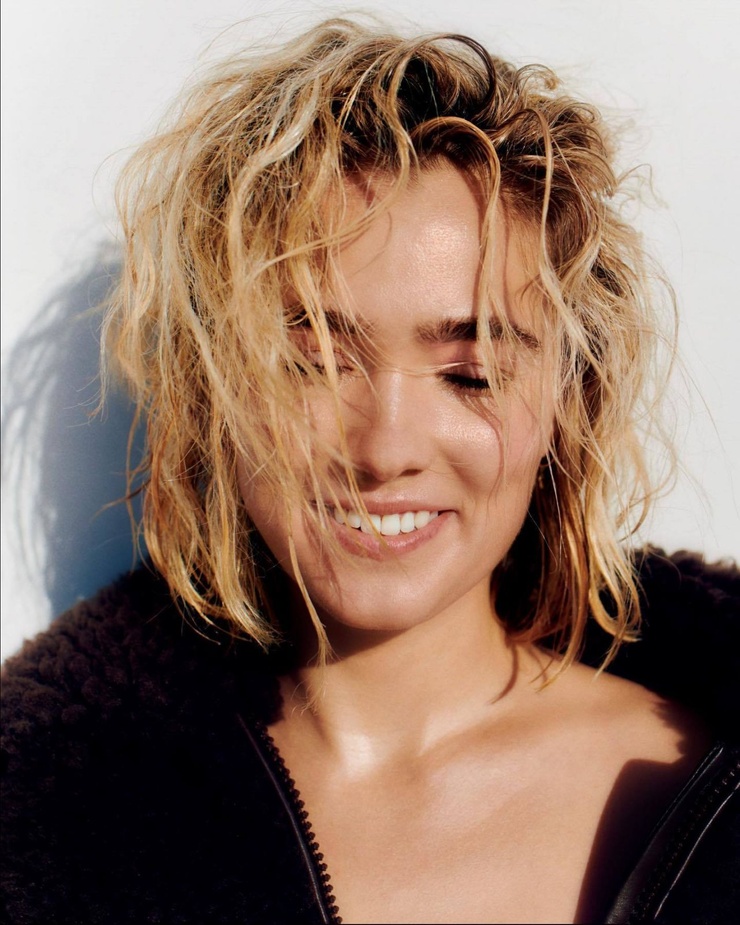 Haley Lu Richardson