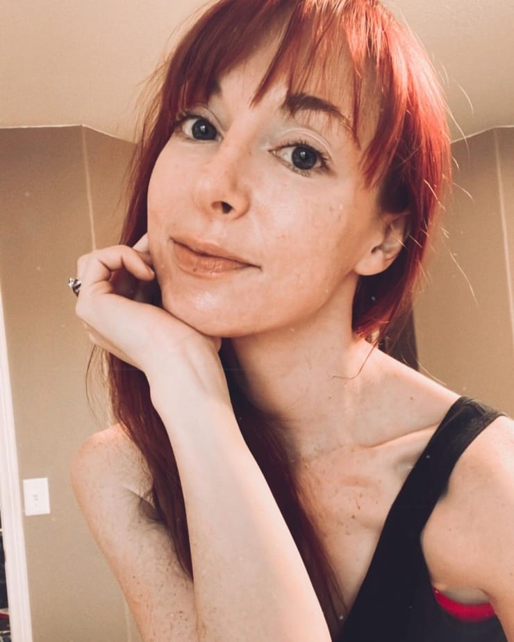 Lisa Foiles