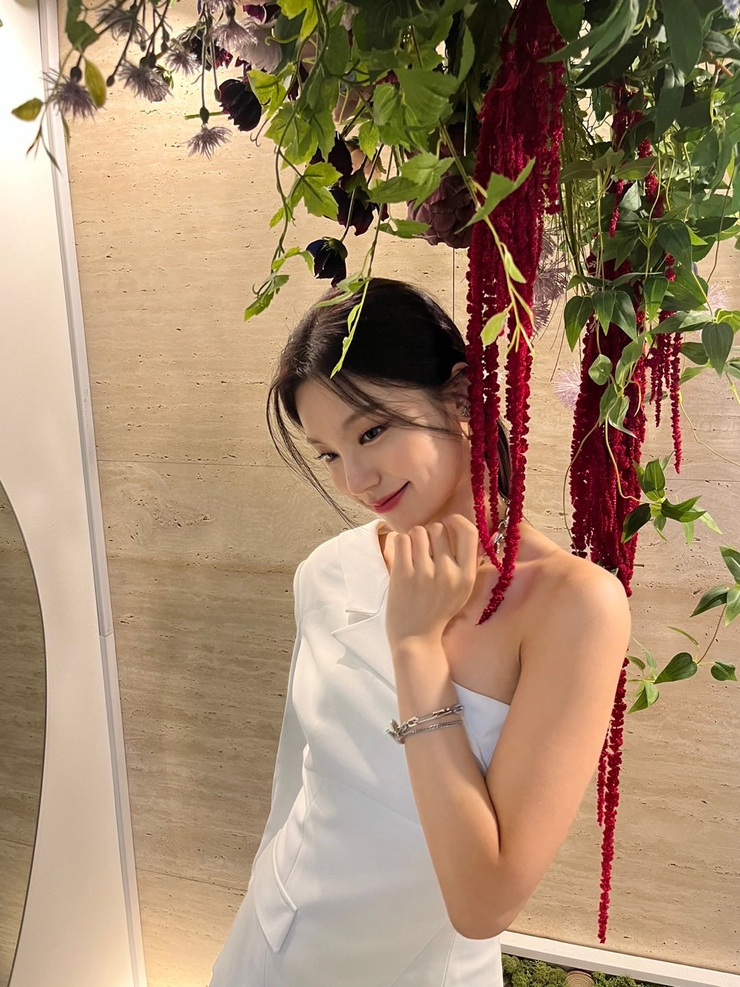 Hwang Yeji