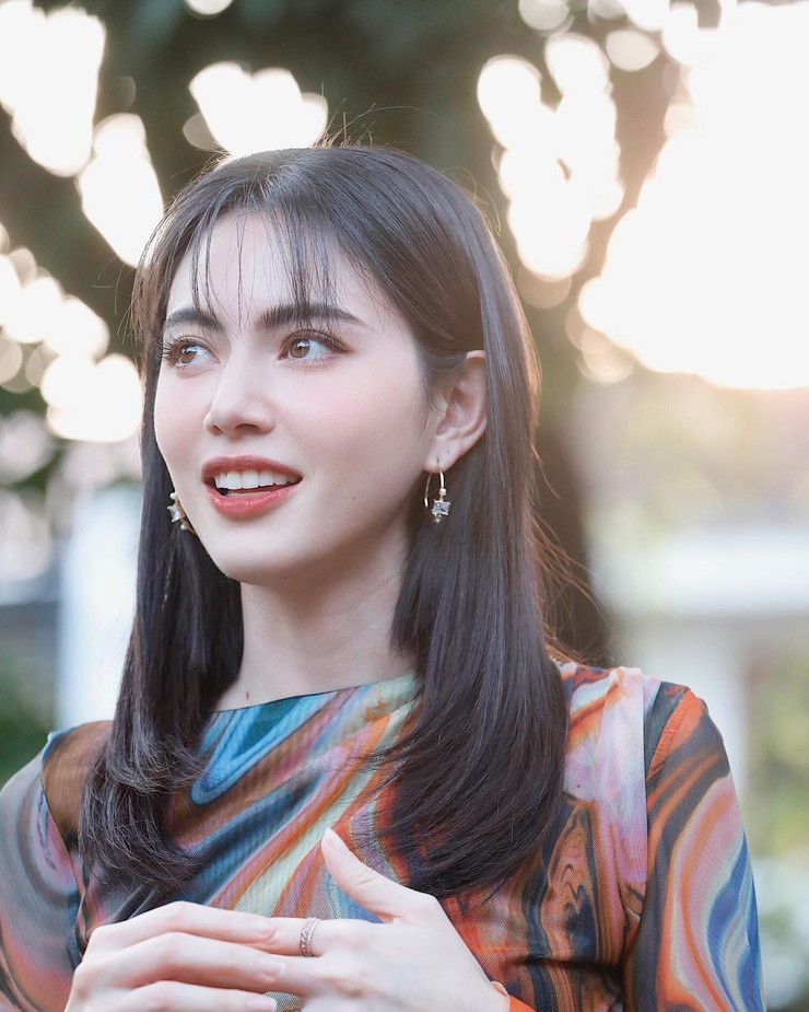 Davika Hoorne Davika Hoorne