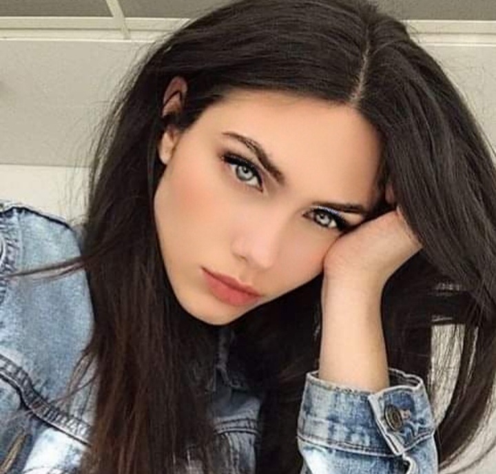 Victoria Brono