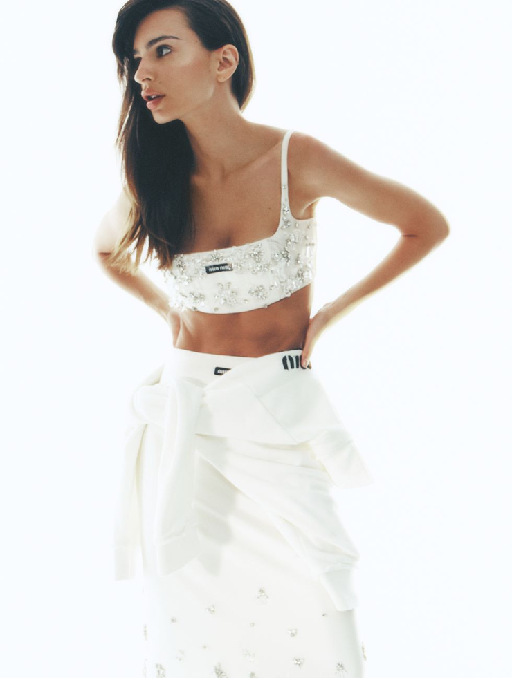 Emily Ratajkowski