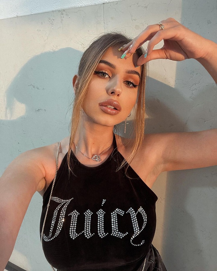 Picture of Ines Nikić (model)