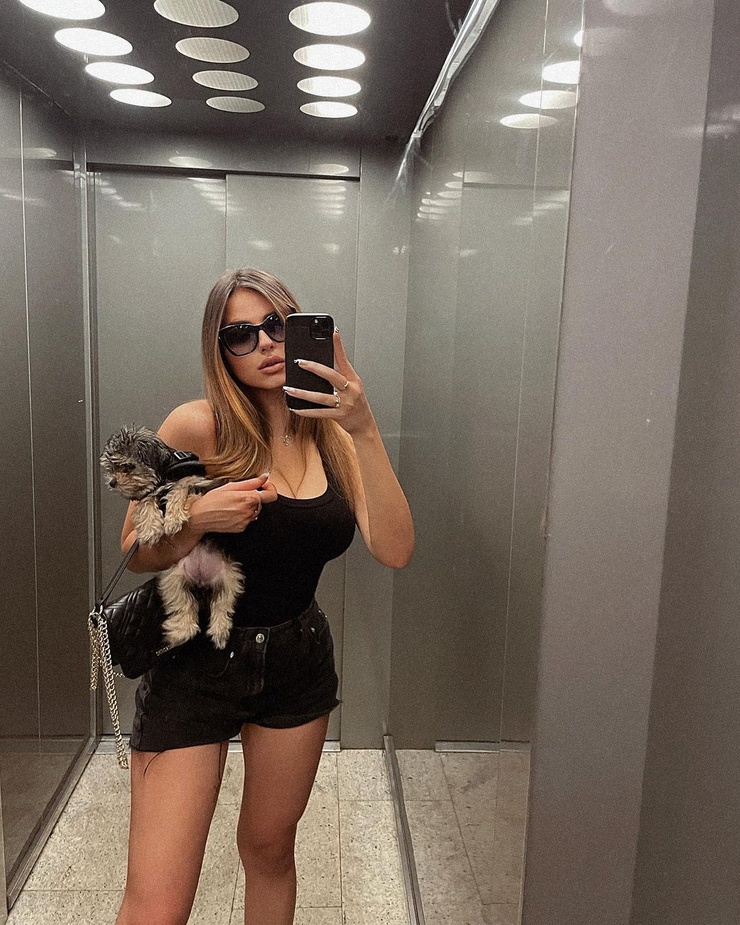 Ines Nikić (model)
