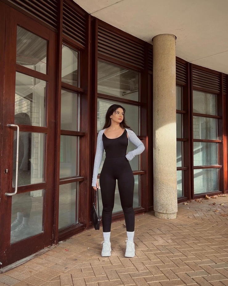 Tivneer Kaur