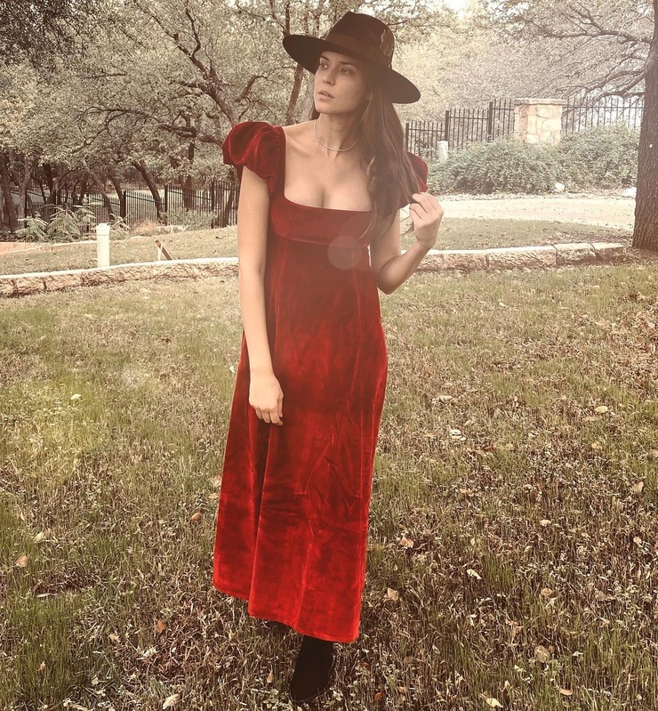 Odette Annable