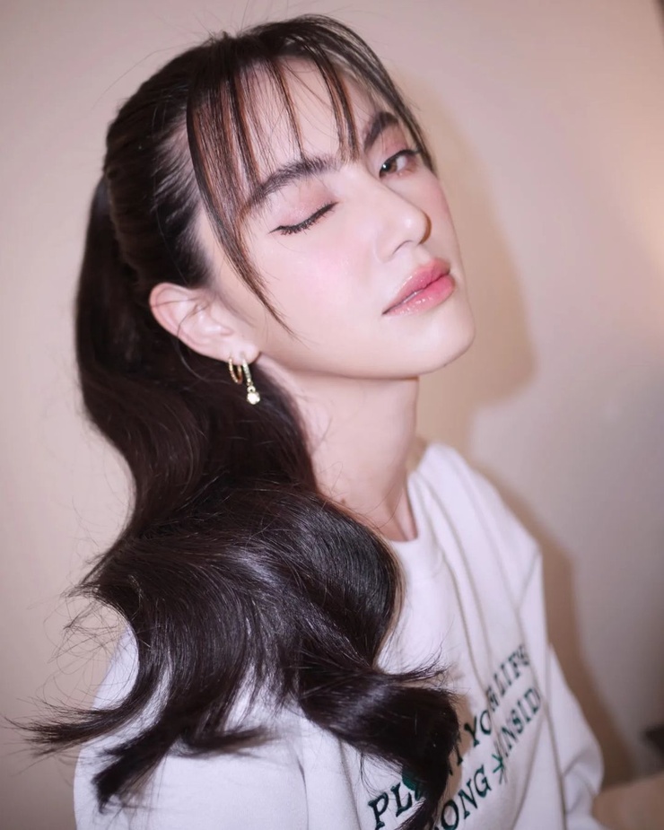 Davika Hoorne Davika Hoorne