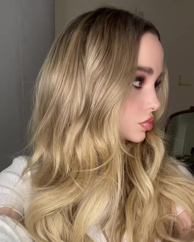 Dove Cameron