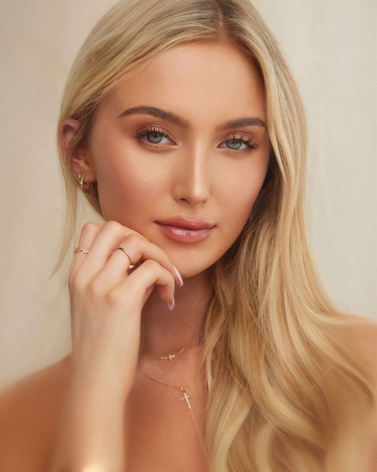 Scarlett Barnett