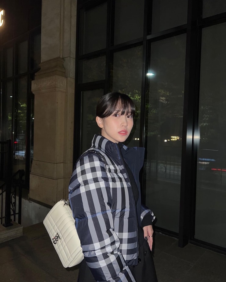Myoui Mina