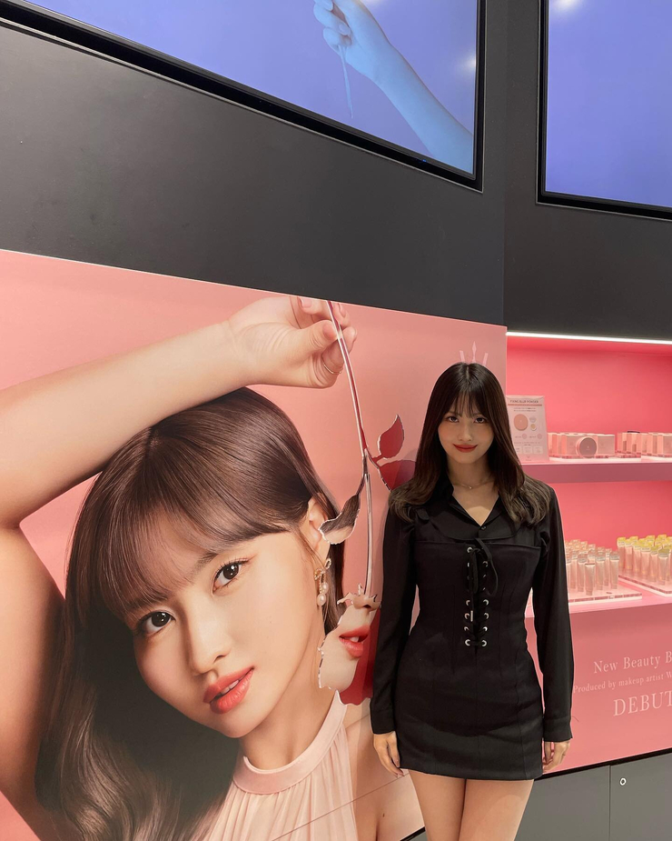 Hirai Momo